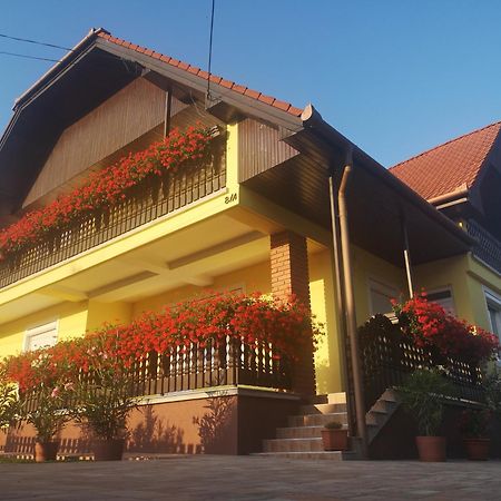 Hotel Zsuzsi Vendeghaz Zalaegerszeg Exterior foto