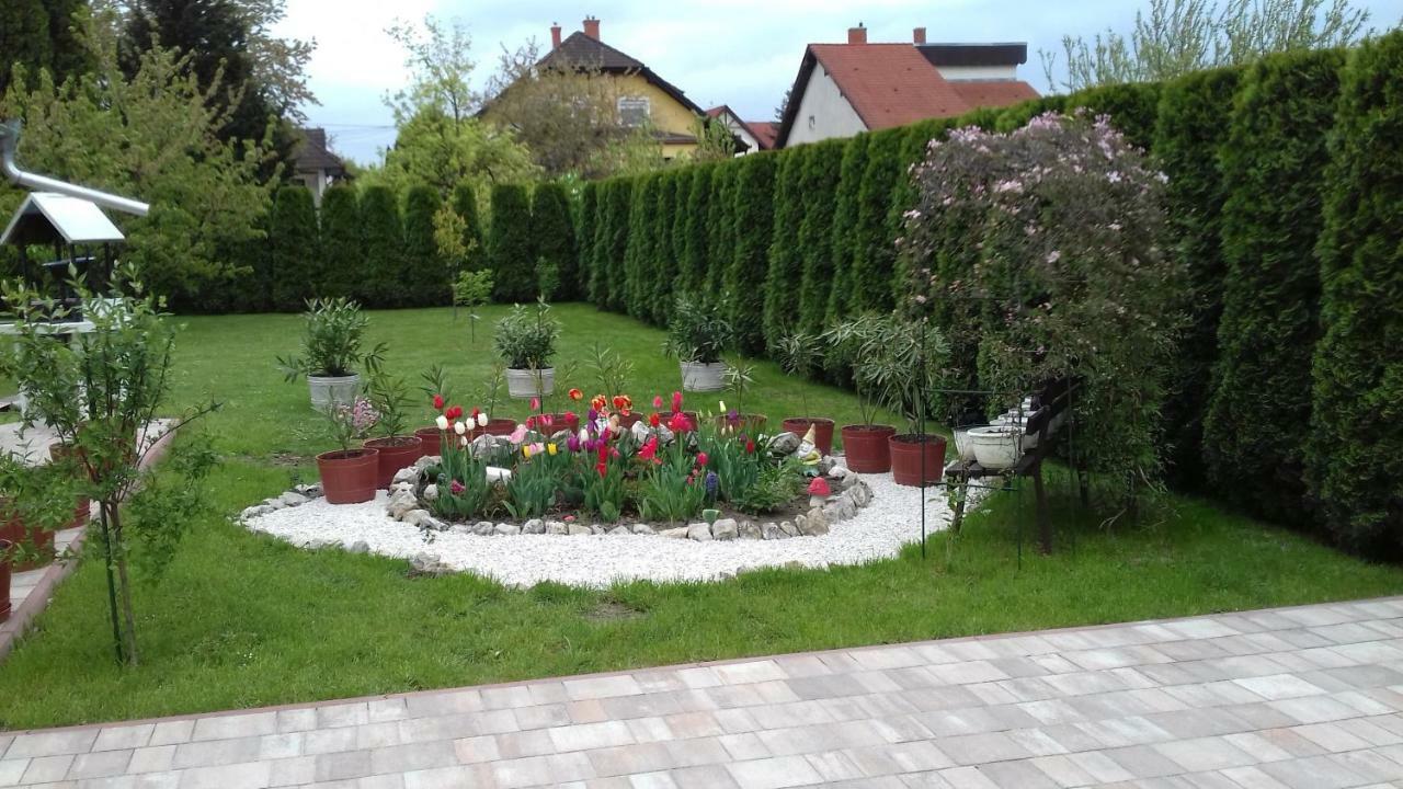 Hotel Zsuzsi Vendeghaz Zalaegerszeg Exterior foto